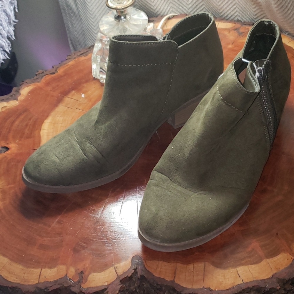 Olive green zipper bootie